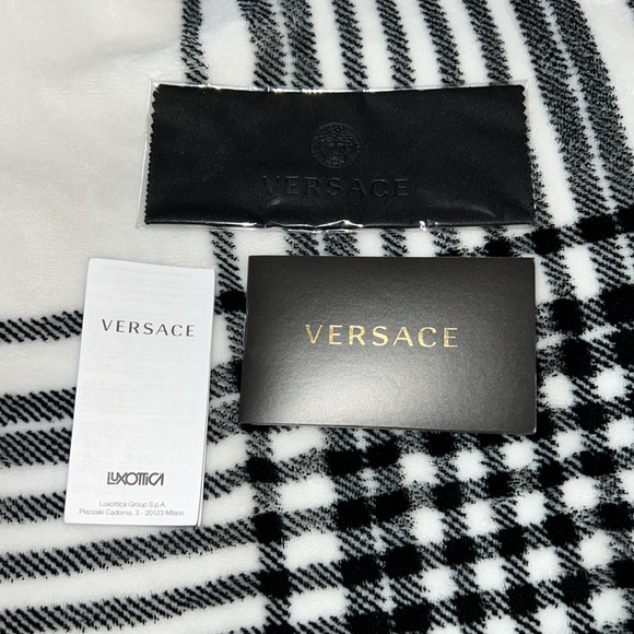 Versace Round Sunglasses - Picture 4 of 14